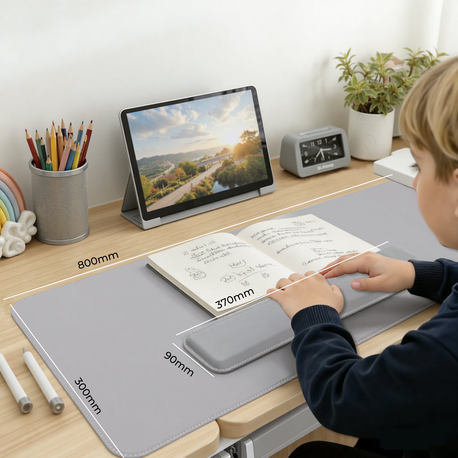 HOKO Desk Mat with Magnetic Wrist Rest – 80 x 30 cm PU Desk Pad, Water-Resistant & Anti-Slip